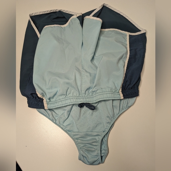 Nike Women's Small Dri-Fit Shorts Dark and Light Blue - Picture 10 of 14